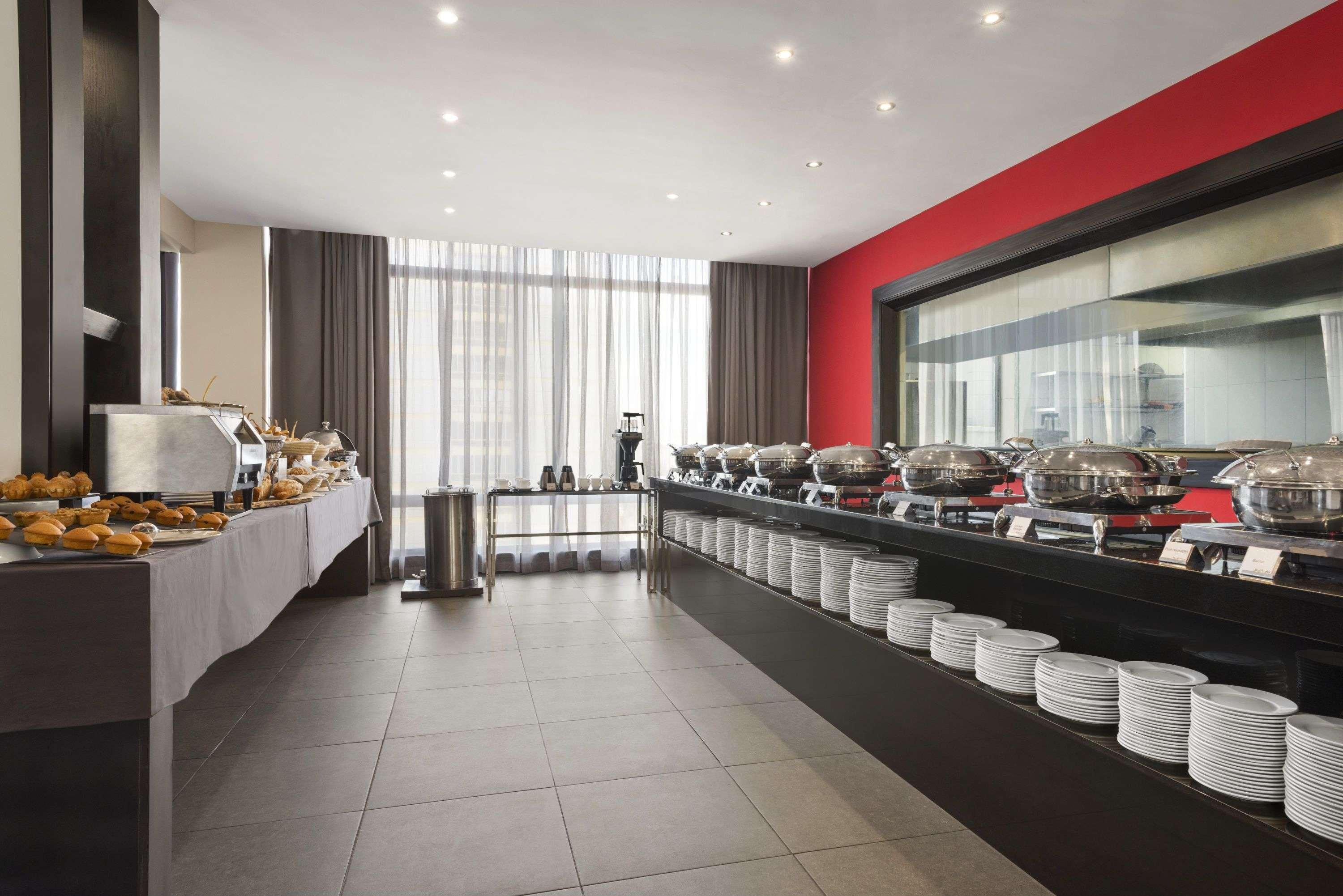 Onomo Hotel Dar Es Salaam Exterior photo